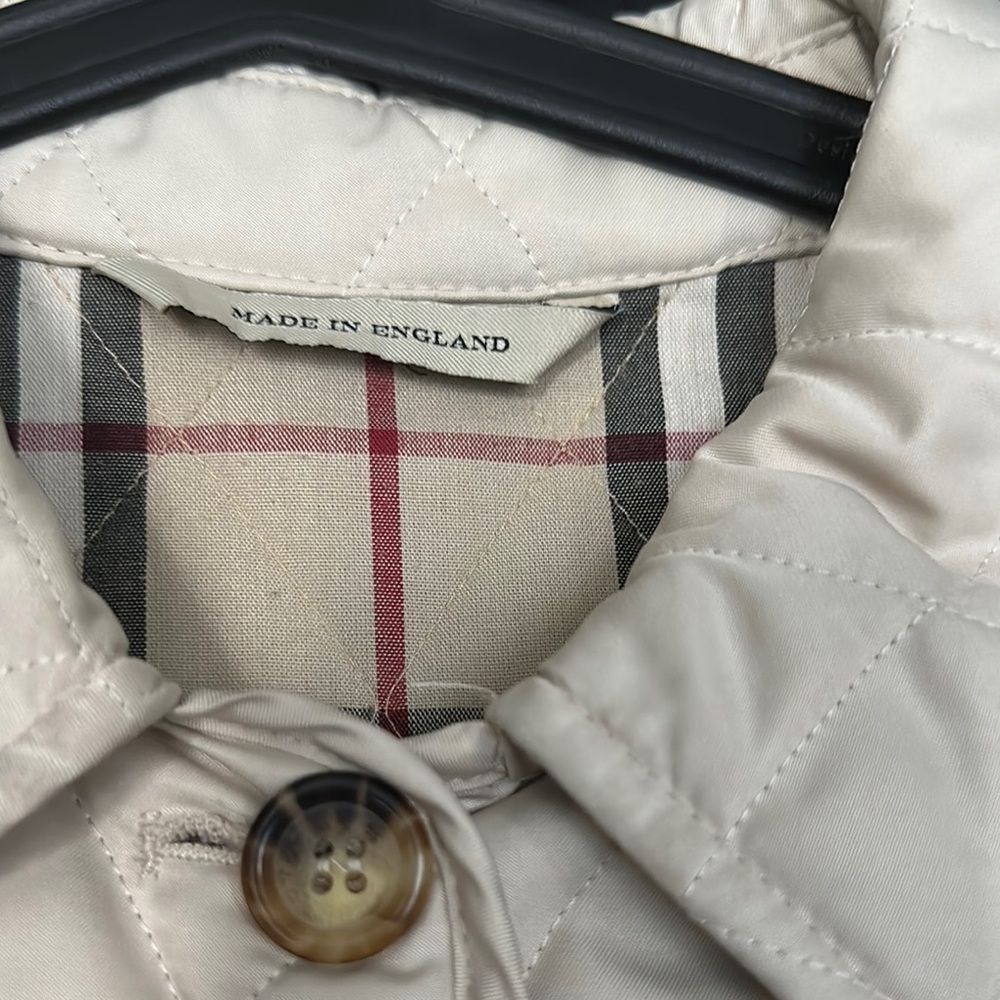 Burberry SZ S Quilted Cream Jacket - Picture 2 of 14